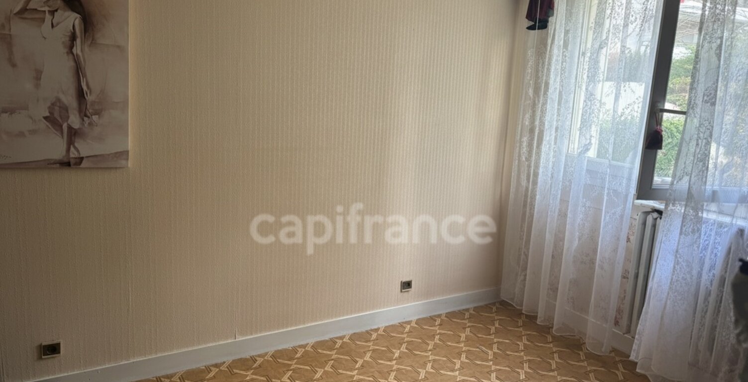 _Balcon, garage, parking et cave | T3 de 55 m² à Besançon Chaprais — photo 1