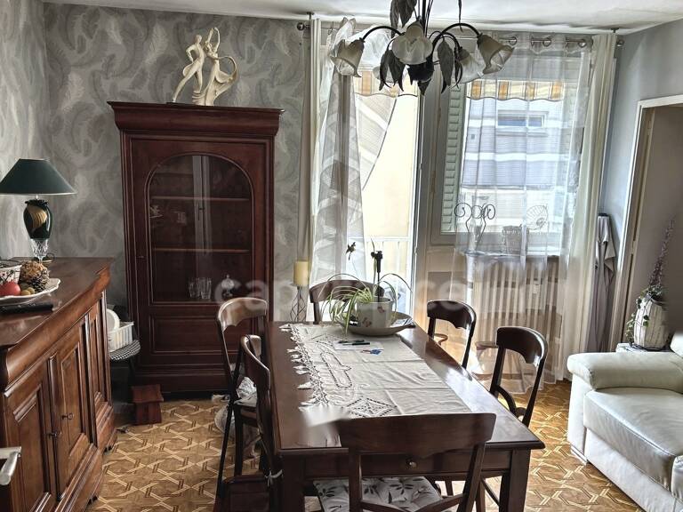   BESANÇON CHAPRAIS – T3 LUMINEUX AVEC BALCON + GARAGE + PARKING + CAVE ! — photo 1