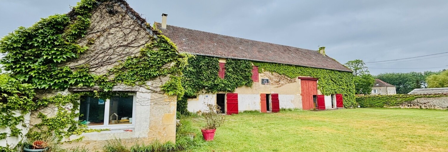 Maison 10 Pièces 258 m² à vendre à La Guerche-sur-l'Aubois (18150)