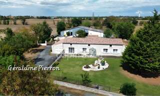 Maison 6 Pièces 194 m² à vendre à Saint-Jean-de-Liversay (17170)
