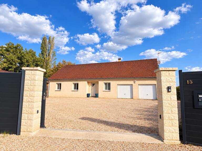 MAISON DE PLAIN-PIED – 110 m² – 4 CHAMBRES – TERRAIN DE PLUS DE 4 000 m² – PISCINE - LA CHAPELLE DE BRAGNY (71) — photo 1