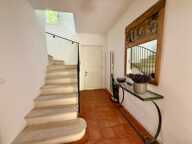 ROGNES (13) Élégante propriété Provençale de 170 m2 avec piscine et garage terrain de 5220 m2 — photo 4