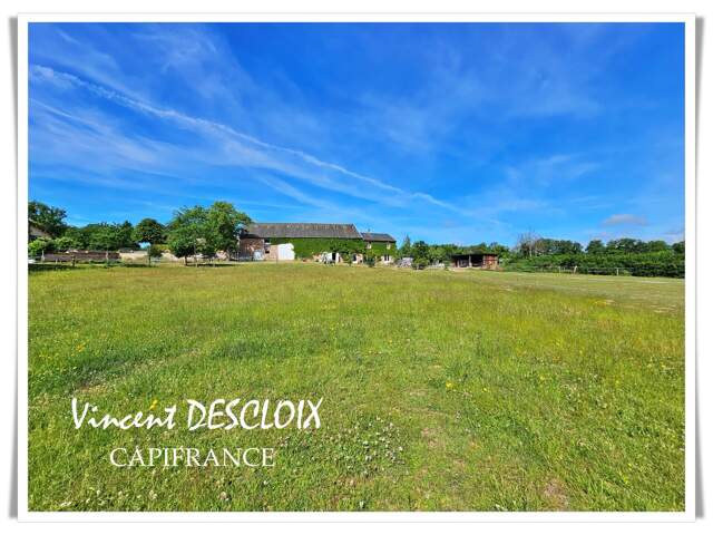 Propriété à vendre 7 pièces LA ROCHE EN BRENIL (21) Terrain 13 444m² — photo du bien