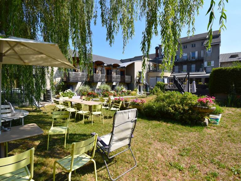 Murs et Fond Hôtel Restaurant Haute-Loire — photo 1