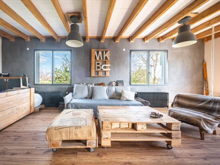 VAROIS MAISON DE 143 M2 AVEC SOUS-SOL ET ATELIER SUR 780 M2 DE TERRAIN — photo 1