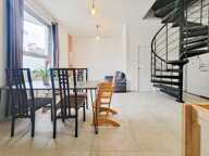 NEVEZ - Superbe duplex T3 rénové, esprit loft, à 7 minutes des plages, au calme, centre bourg! — photo 2