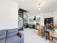 NEVEZ - Superbe duplex T3 rénové, esprit loft, à 7 minutes des plages, au calme, centre bourg! — photo 4