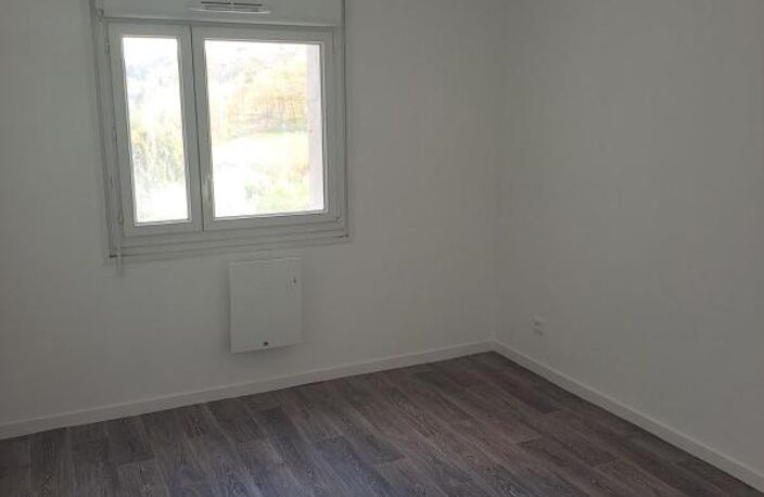 Location - Appartement T4 - 88m2 - Bitche — photo 2