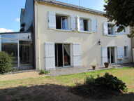 Au cœur du bourg de la Meilleraye de Bretagne, Belle propriété familiale de 200 m² — photo 4