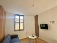 Appartement T3 de 55m² - Avignon Intra-Muros - À Louer — photo 3