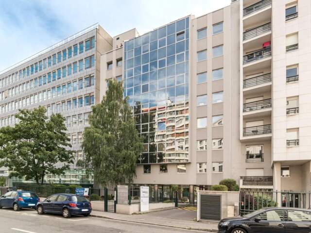 Bureaux à vendre de 208 m² à BOULOGNE BILLANCOURT. Immeuble de bureaux au 6ème étage — photo du bien