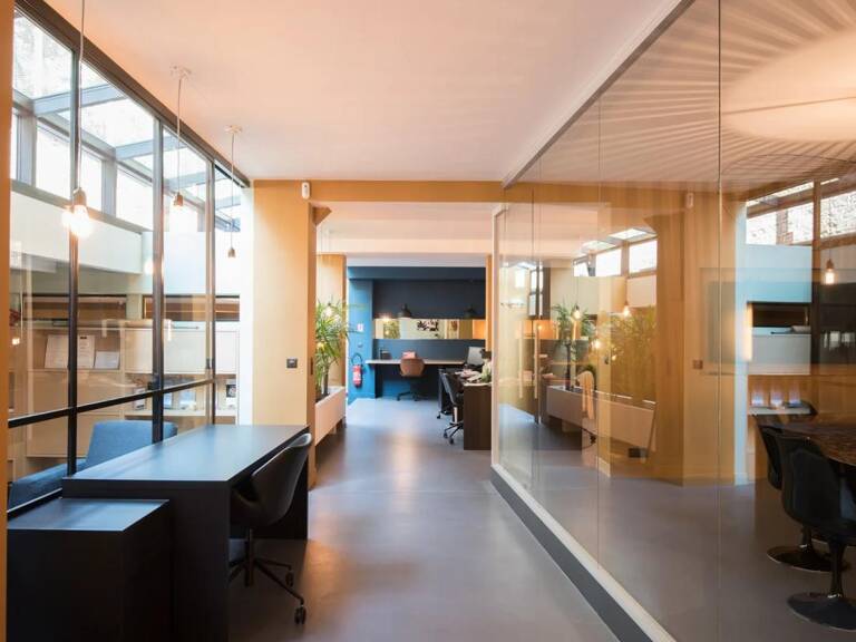Très beau LOFT à vendre développant 265 m², fonctionnel, Clé en main entièrement rénové par architecte . Possibilité de location le temps de la vente — photo 1