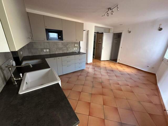 Appartement À Louer — photo du bien