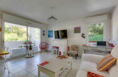 Appartement À Vendre — photo du bien
