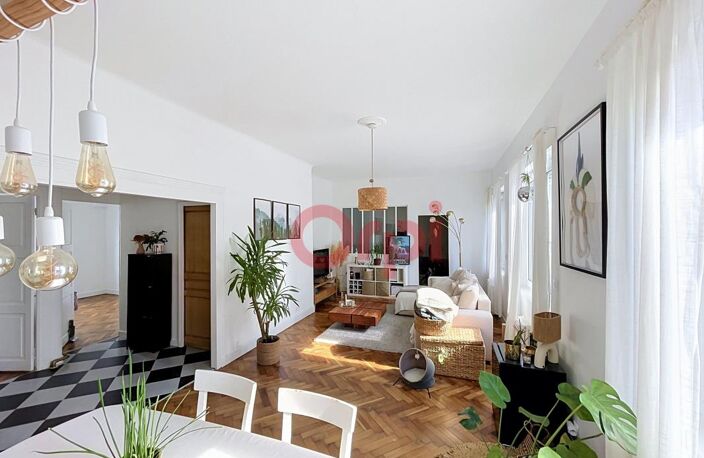 Appartement À Vendre — photo 2