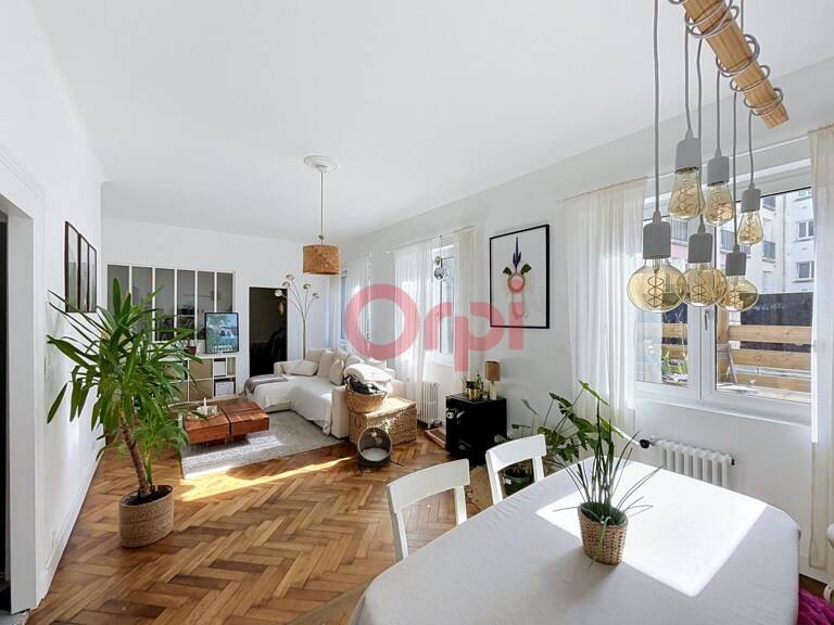 Appartement À Vendre — photo 1