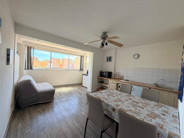 À vendre – Marseillan plage - Appartement T2 proche plage et commerces avec piscine — photo du bien
