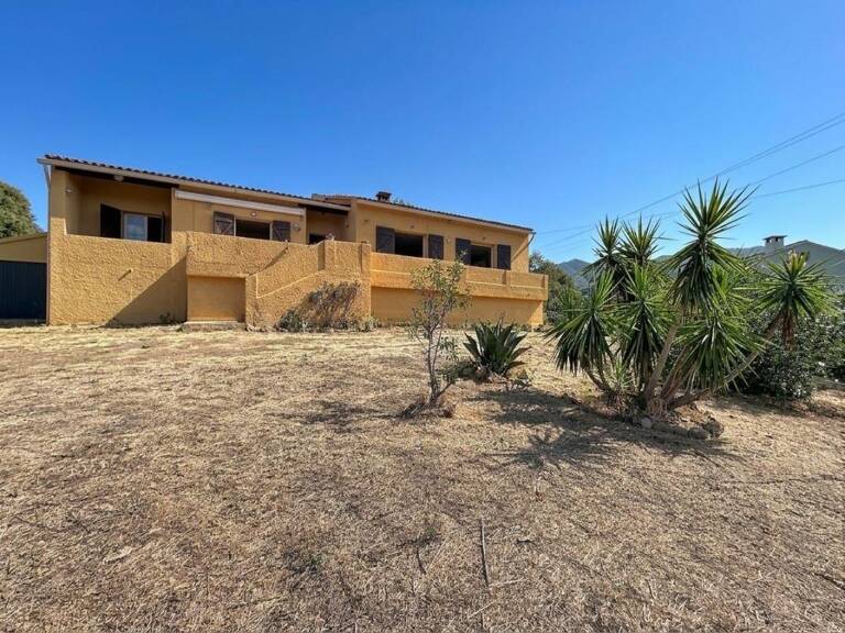 Villa T4 + T2 sur 1235 m² de terrain - Environnement exceptionnel ! — photo 1