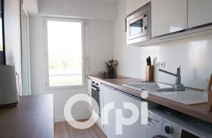 Appartement T2 de 50 m²  avec 10 m2 de terrasse  à La Rochelle " Quartier Les minimes" — photo 2