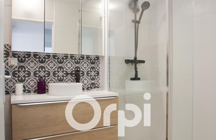 Appartement T2 de 50 m²  avec 10 m2 de terrasse  à La Rochelle " Quartier Les minimes" — photo 5