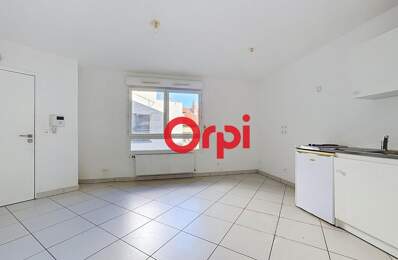 Studio plein centre dans immeuble récent — photo du bien