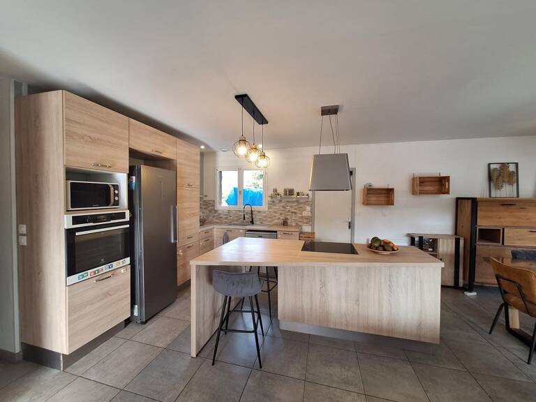 magnifique maison individuelle, meublée, 3 chambres, avec jardin et piscine — photo 1