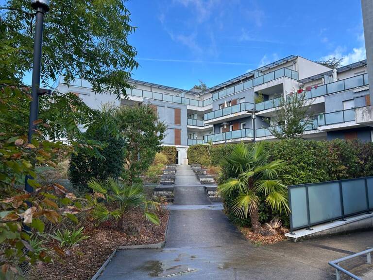 Appartement À Vendre CENON T3 — photo 1