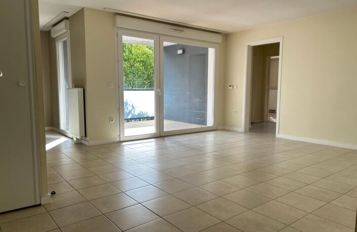 Appartement À Vendre CENON T3 — photo 2