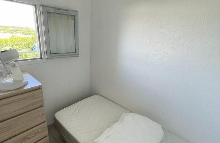 Appartement À Louer meublé Studio-cabine étage élevé ascenseur et parking privé — photo 5