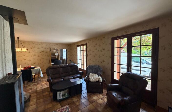 Centre ville maison familiale avec 5 chambres sur plus de 2000 m² — photo 2