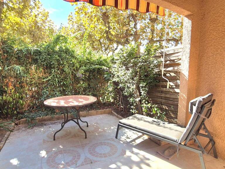 Le Pradet - T2 duplex de 40 m2 - place de parking privative et cave — photo 1