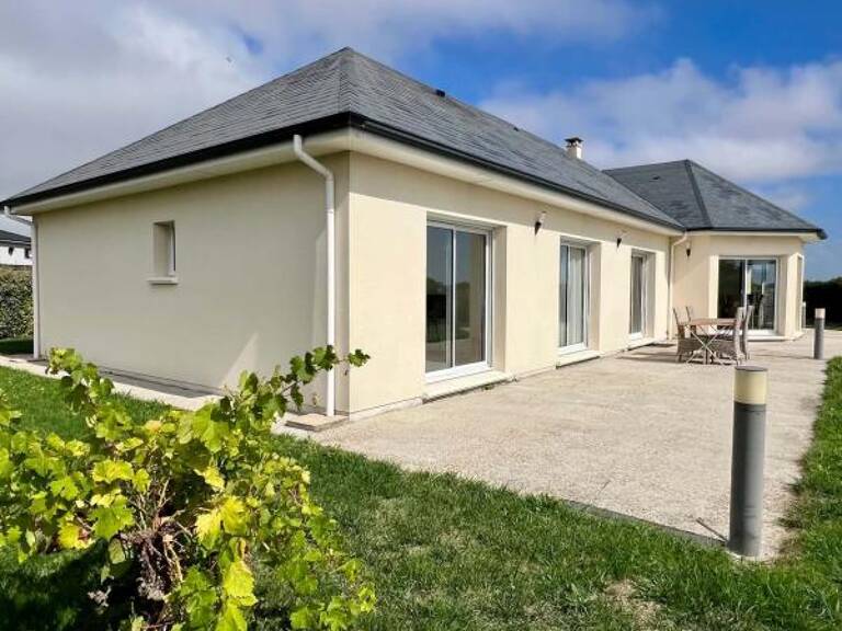 Maison À Vendre - Plain-pied très proche du bourg — photo 1