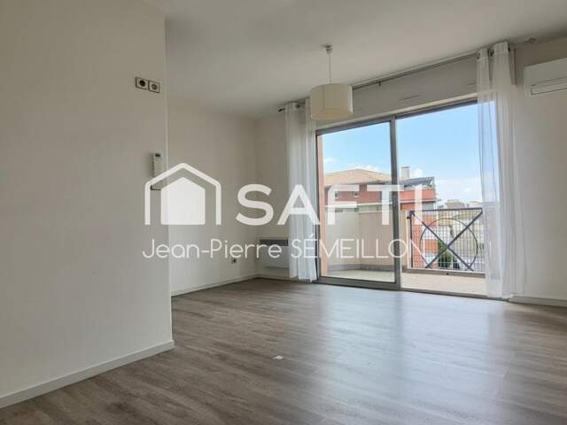 Studio lumineux, climatisation, terrasse — photo du bien