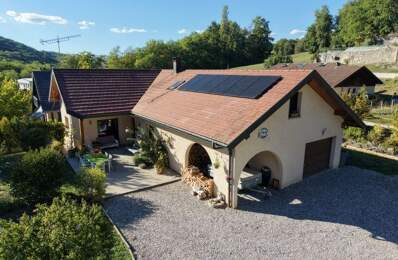 Maison de 162m2 implantée sur une parcelle de 1677m2 avec un vaste sous-sol — photo du bien