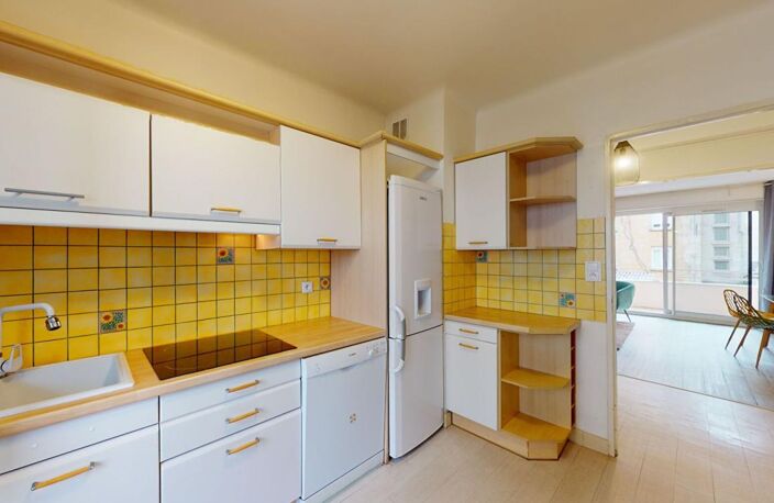 Appartement T4 rue Raynal — photo 2