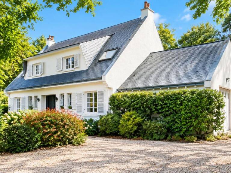   LE HOUSSEAU – BELLE MAISON FAMILIALE SUR PLUS DE 2 500 M² DE TERRAIN — photo 1