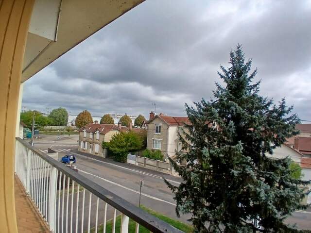 Appartement À Vendre — photo du bien