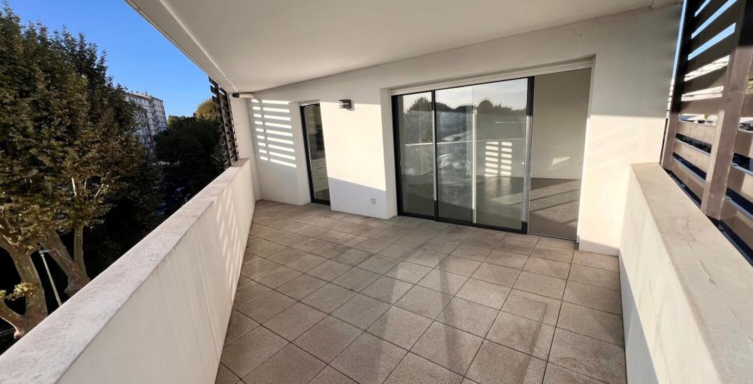 Appartement À Vendre — photo 1