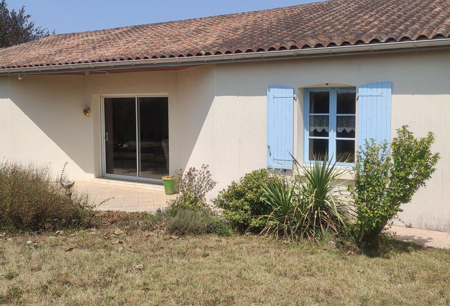Pavillon de plain-pied à Saint-Georges des Coteaux — photo 1