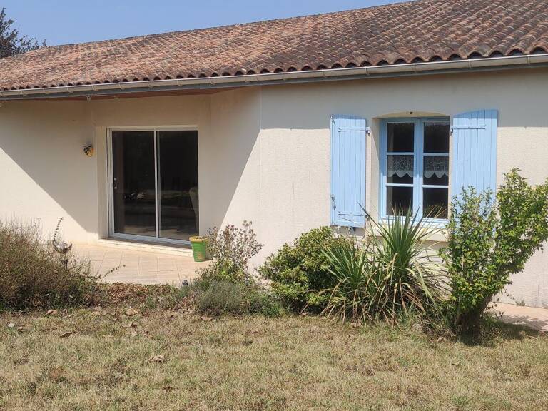 Pavillon de plain-pied à Saint-Georges des Coteaux — photo 1