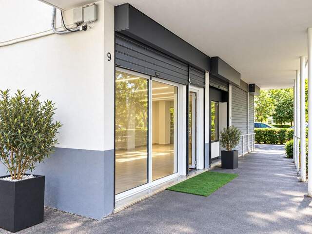 MARSEILLE 12ᵉ – LOCAL COMMERCIAL / PROFESSIONNEL – 107 m² — photo du bien