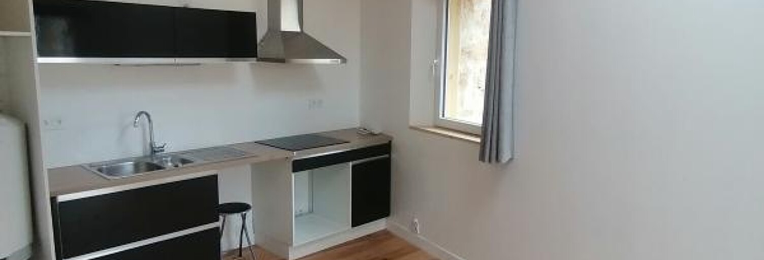 Maison 1 Pièce 26 m² à louer à Roches-Prémarie-Andillé (86340)