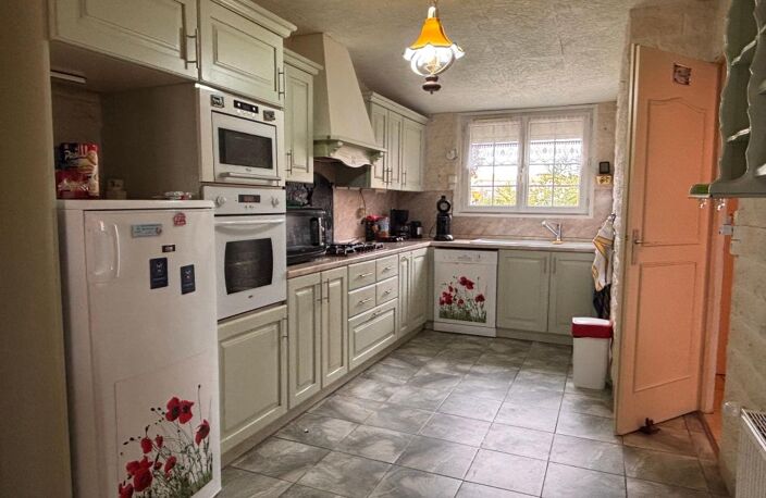 Maison à proximité des commerces à Marennes — photo 2