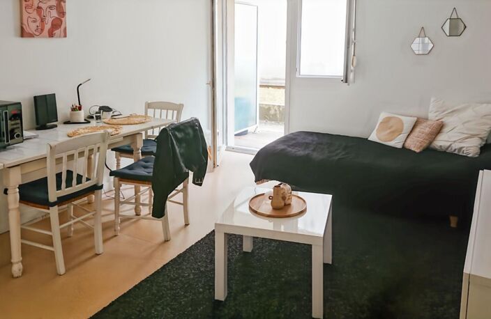 EXCLUSIVITÉ – JOLI STUDIO AVEC TERRASSE À TOURS — photo 2