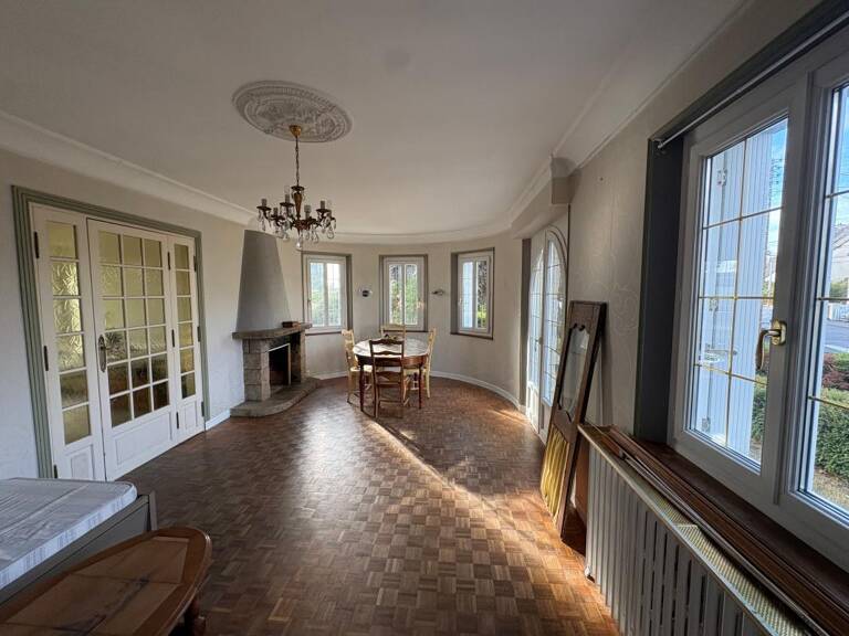 RARE - Langueux centre — Maison familiale de 160 m² sur parcelle constructible — photo 1