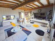   CHARMANTE MAISON EN PIERRES AU CALME – BEAUX VOLUMES & JARDIN DANS UN SECTEUR RECHERCHÉ ! — photo 3