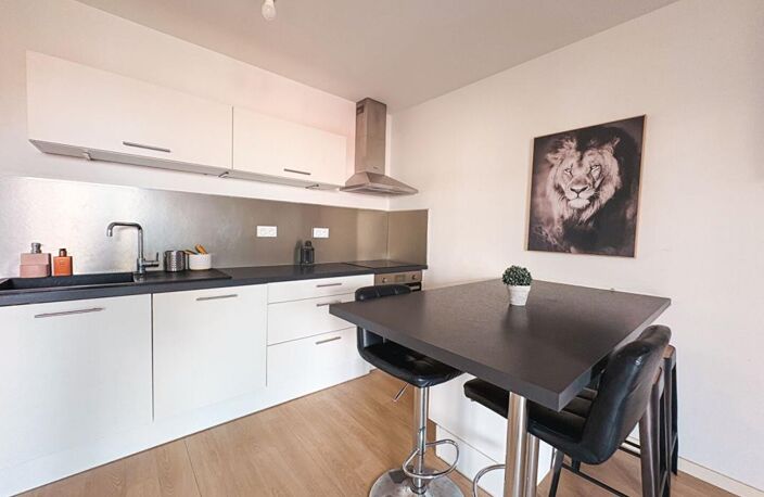 Appartement de 68 m2 avec terrasse de 35m2 et parking - Nantes — photo 3