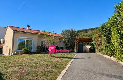 Plain-pied T6 de 123 m² à vendre avec piscine sans vis-à-vis CHÂTEAUGAY 63119 — photo du bien