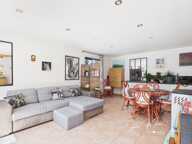 TRÉGASTEL Bourg  RARE ! Un ensemble immobilier au calme, composé d'une maison principale et de 2 gîtes, alliant qualité de vie et potentiel locatif. — photo 3