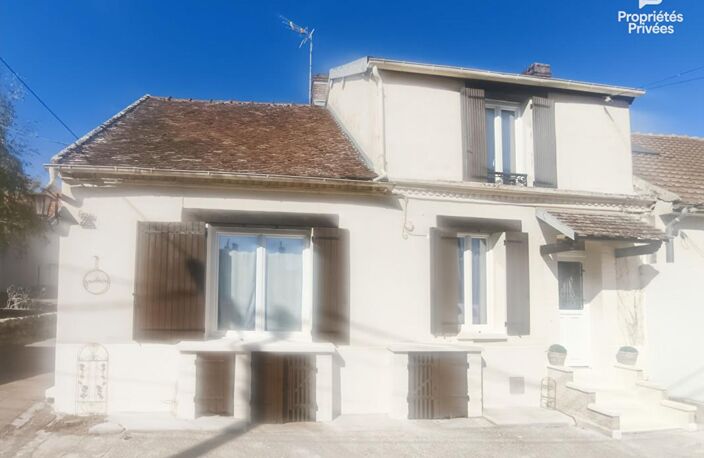 Maison  habitable de suite, deux chambres, grange, terrain, proche Nogent sur Seine — photo 2